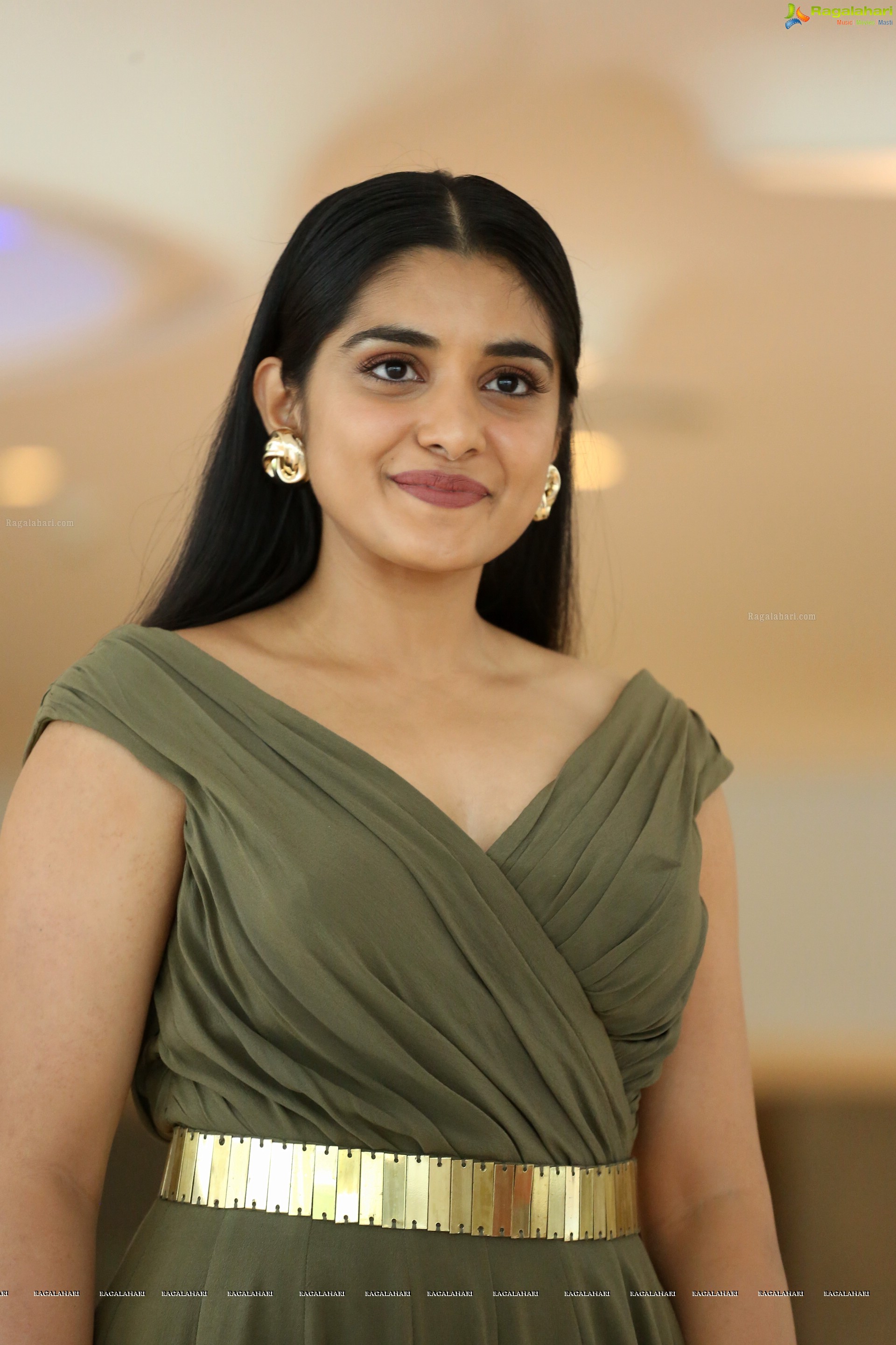 Nivetha Thomas @ 118 Success Meet - HD Gallery