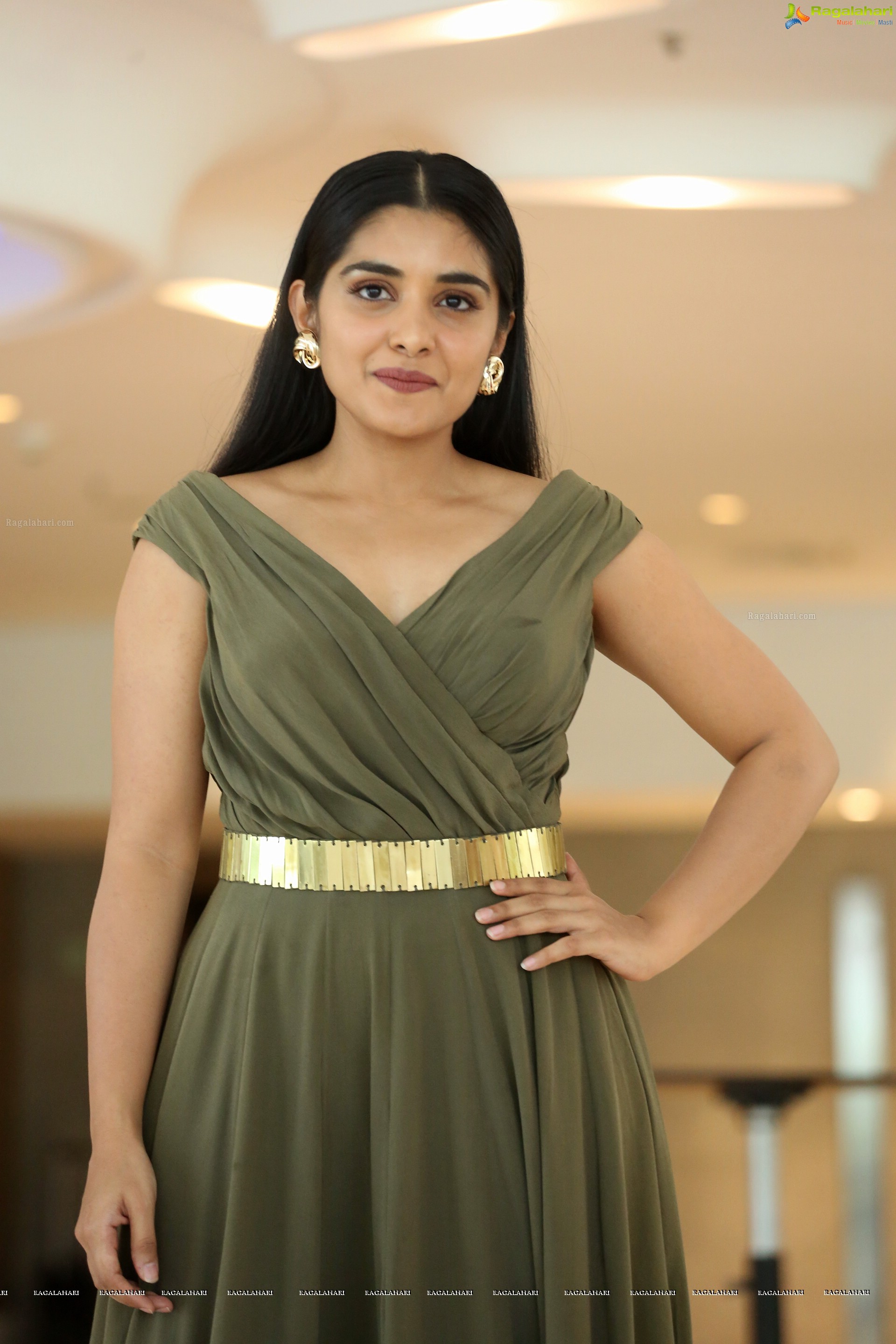 Nivetha Thomas @ 118 Success Meet - HD Gallery