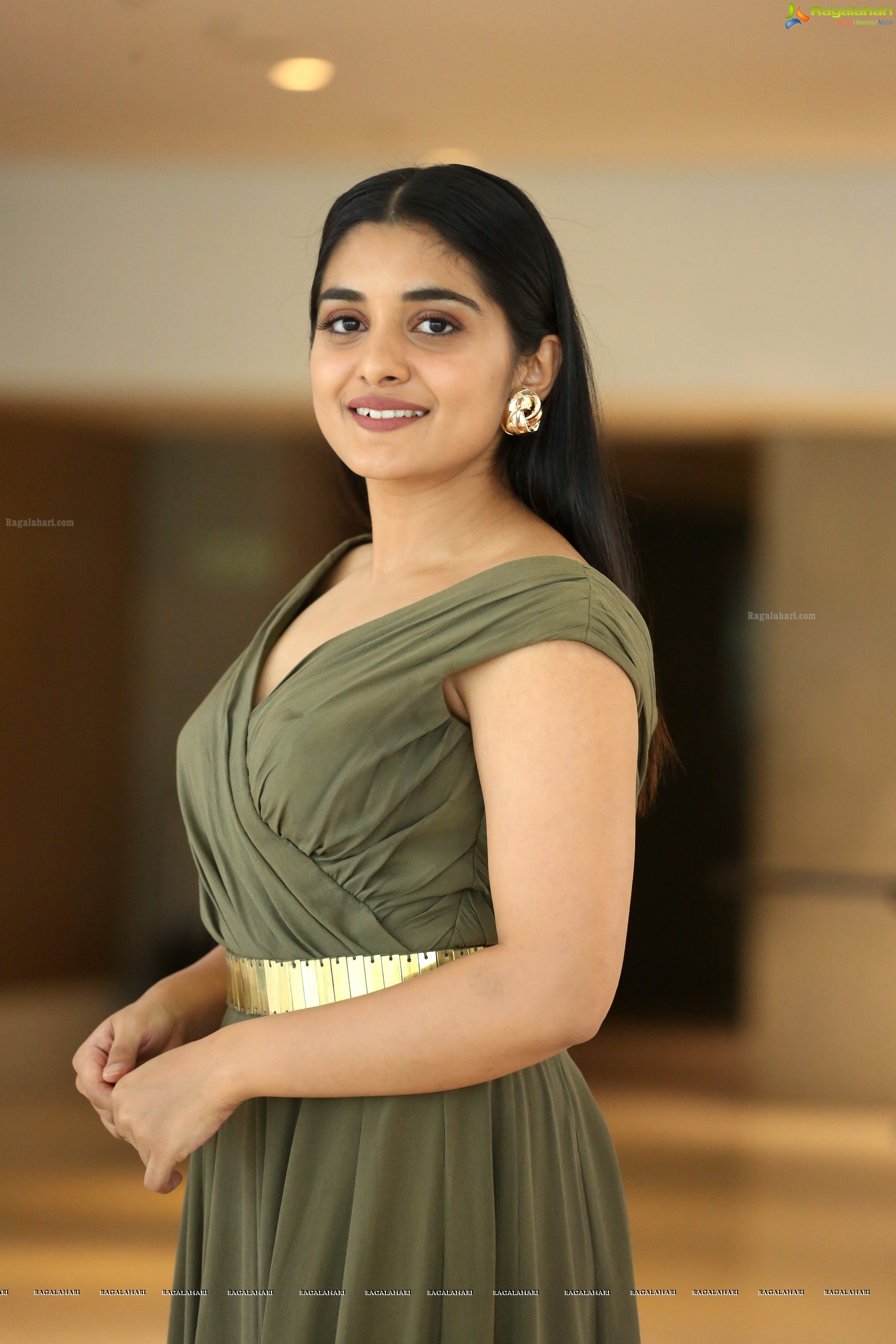 Nivetha Thomas @ 118 Success Meet - HD Gallery