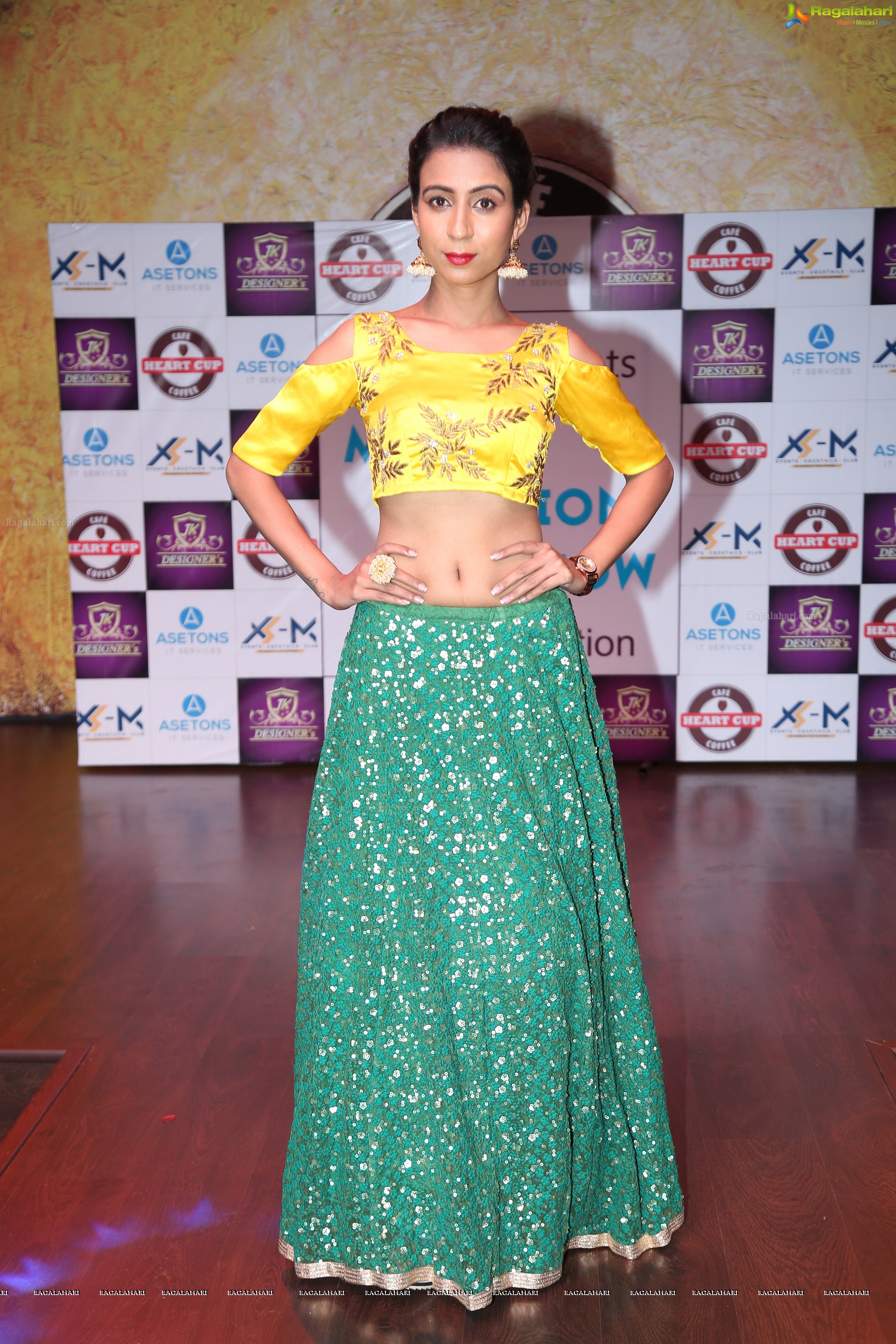 Vidya Indurkar @ XSM Metro Fashion Show Special Edition - HD Gallery