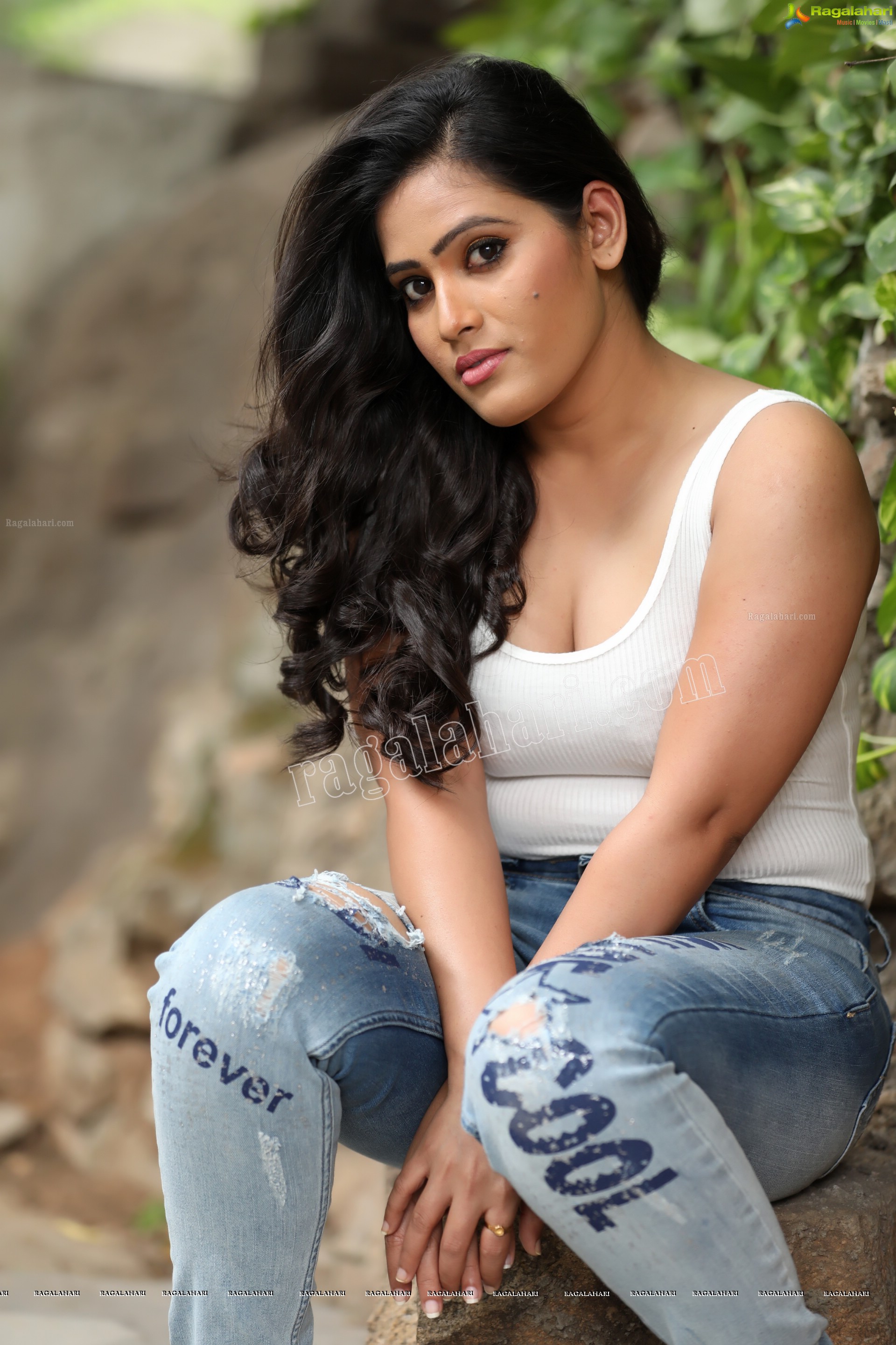 Anusha Parada (Exclusive Photo Shoot) (High Definition)