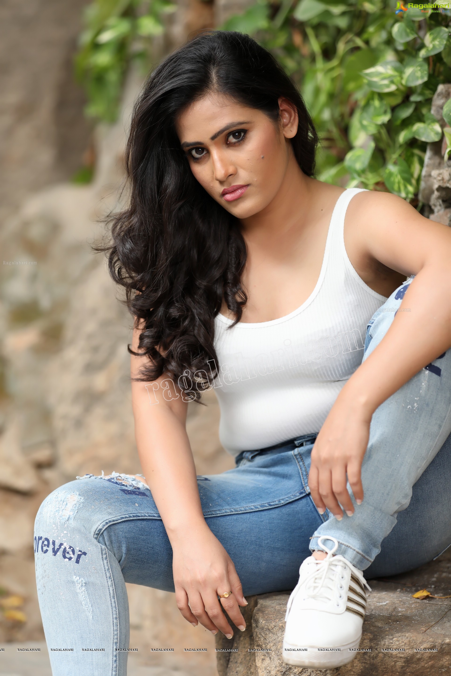 Anusha Parada (Exclusive Photo Shoot) (High Definition)