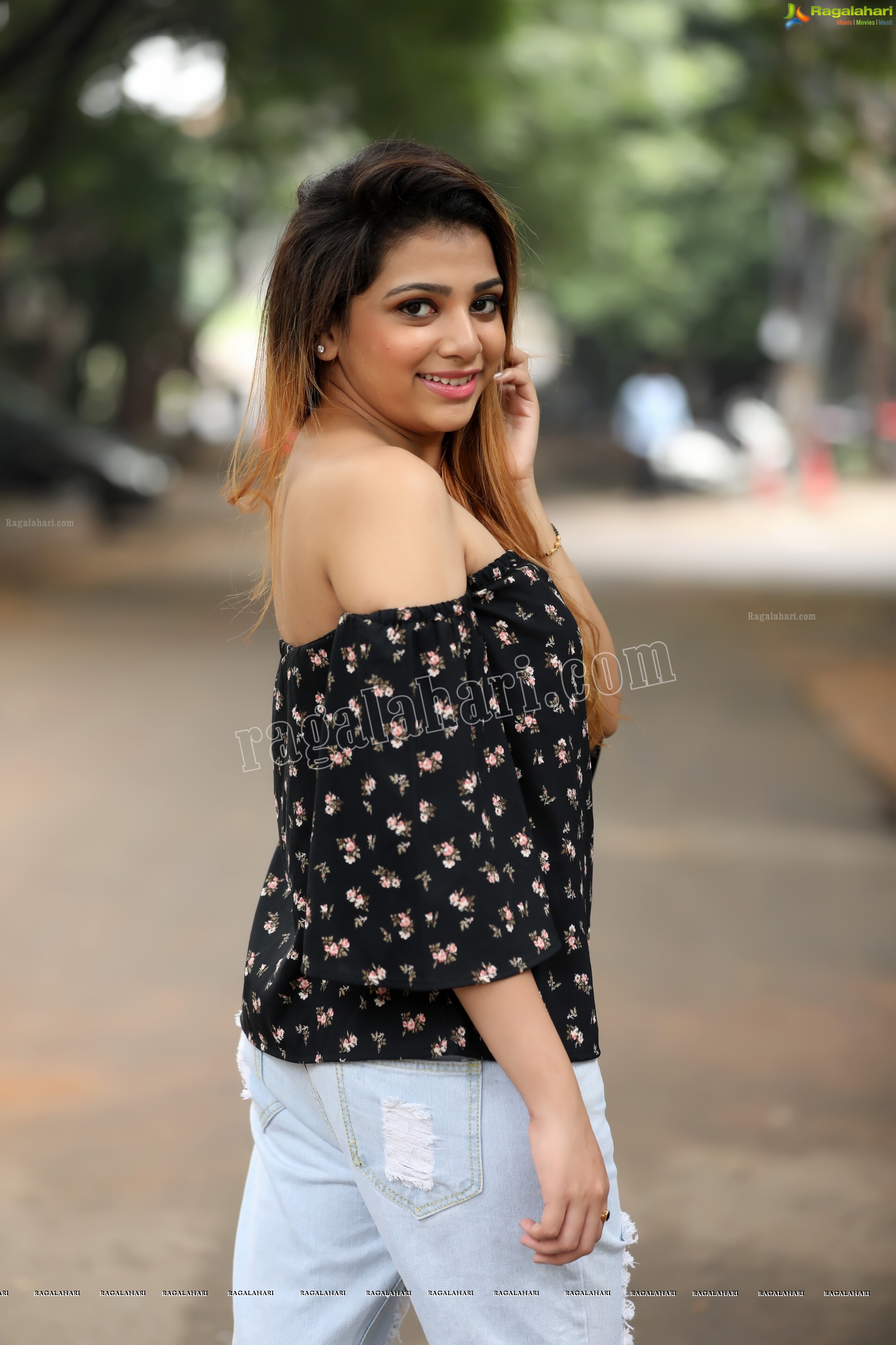 Nameera Mohammed (Exclusive Photo Shoot) (High Definition Photos)