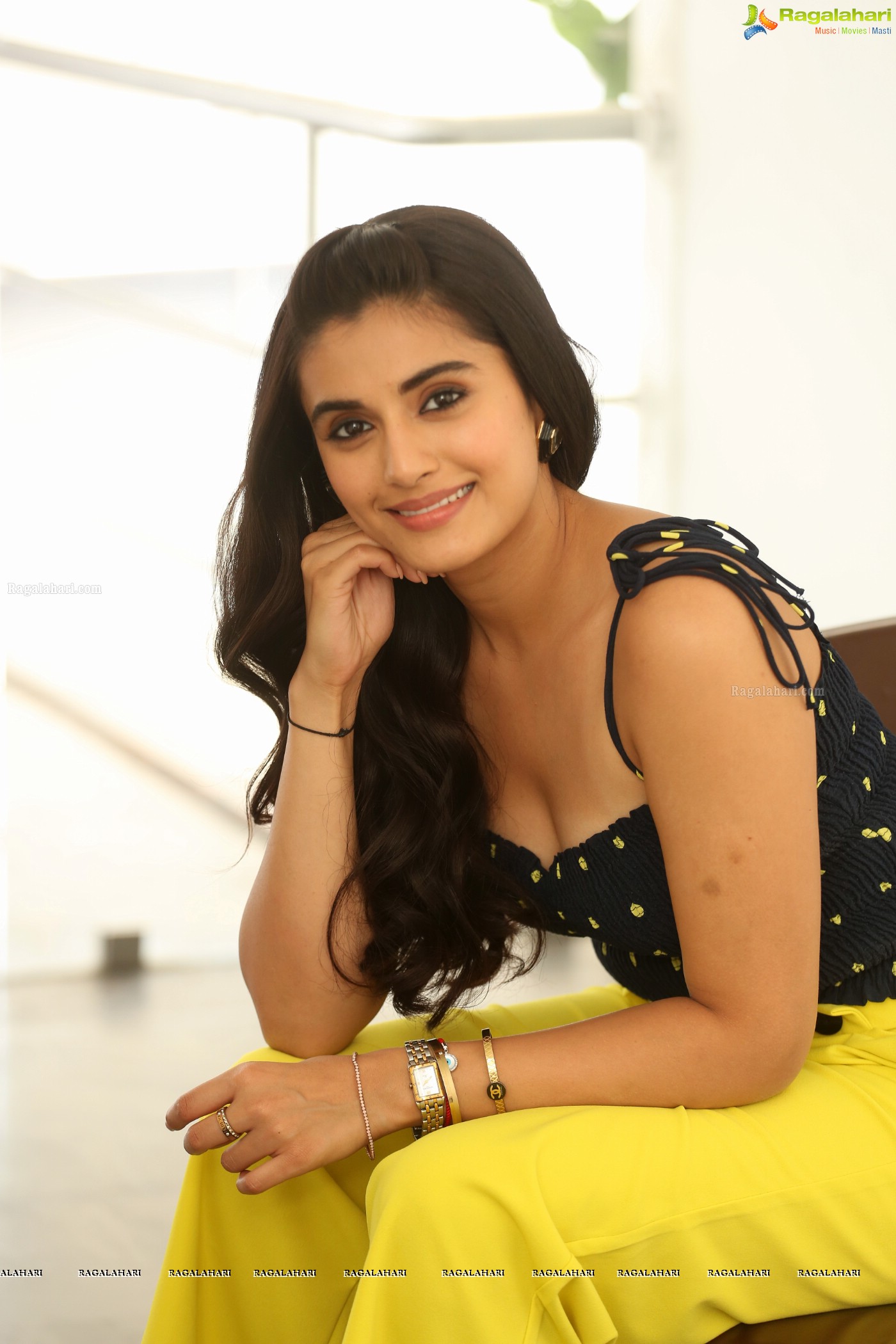 Divyansha Kaushik (Posters) @ Majili Interview