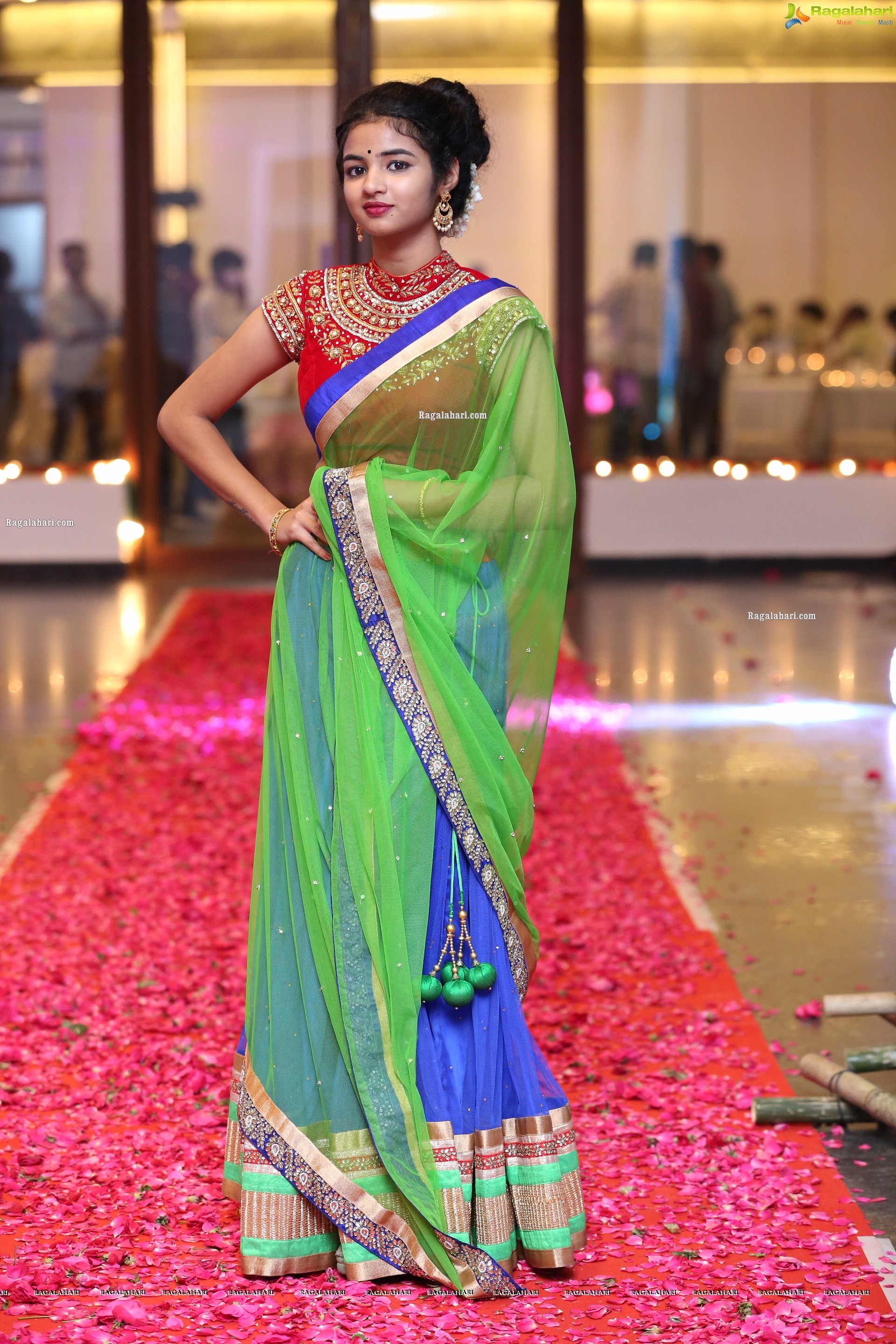 Aksha Kotapati at Sthri Grand Fashion Show, N Convention - HD Gallery