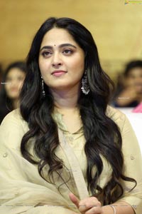 Anushka Shetty Nishabdham Pre Release Event 