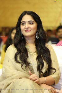 Anushka Shetty Nishabdham Pre Release Event 