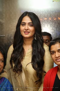 Anushka Shetty Nishabdham Pre Release Event 