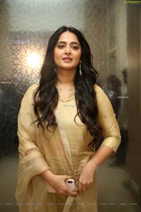 Anushka Shetty Nishabdham Pre Release Event 