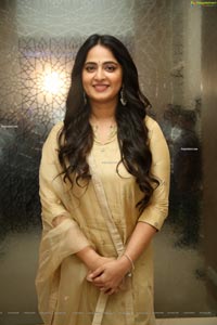 Anushka Shetty Nishabdham Pre Release Event 