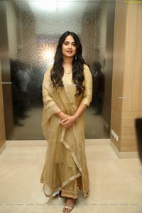 Anushka Shetty Nishabdham Pre Release Event 