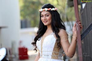 Ashmitha Karnani Exclusive Photo shoot