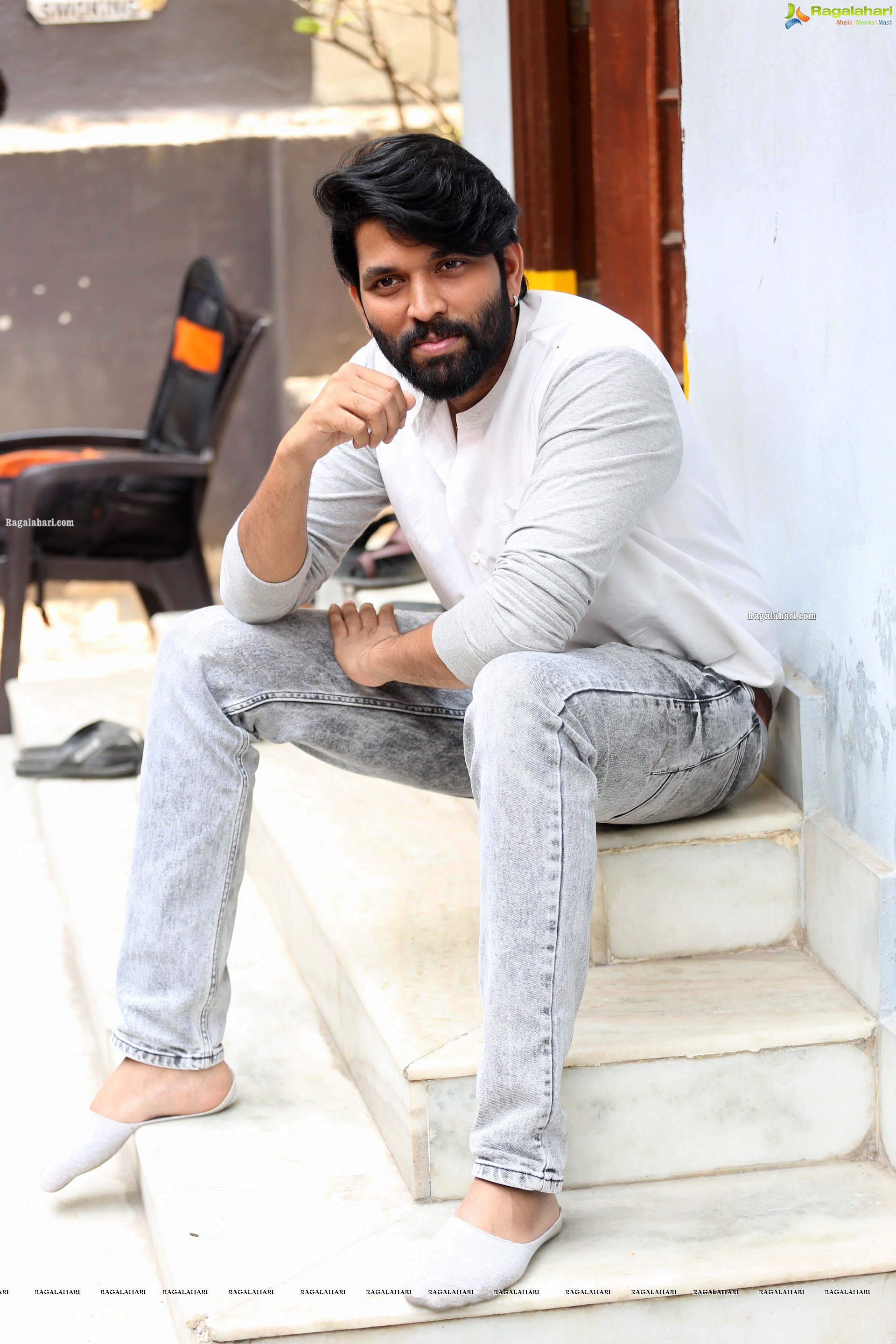 Karthik Anand at Eureka Interview Stills - HD Gallery