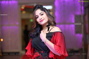 Madhavi Latha at Sthri Grand Fashion Show