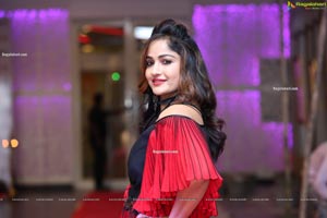 Madhavi Latha at Sthri Grand Fashion Show