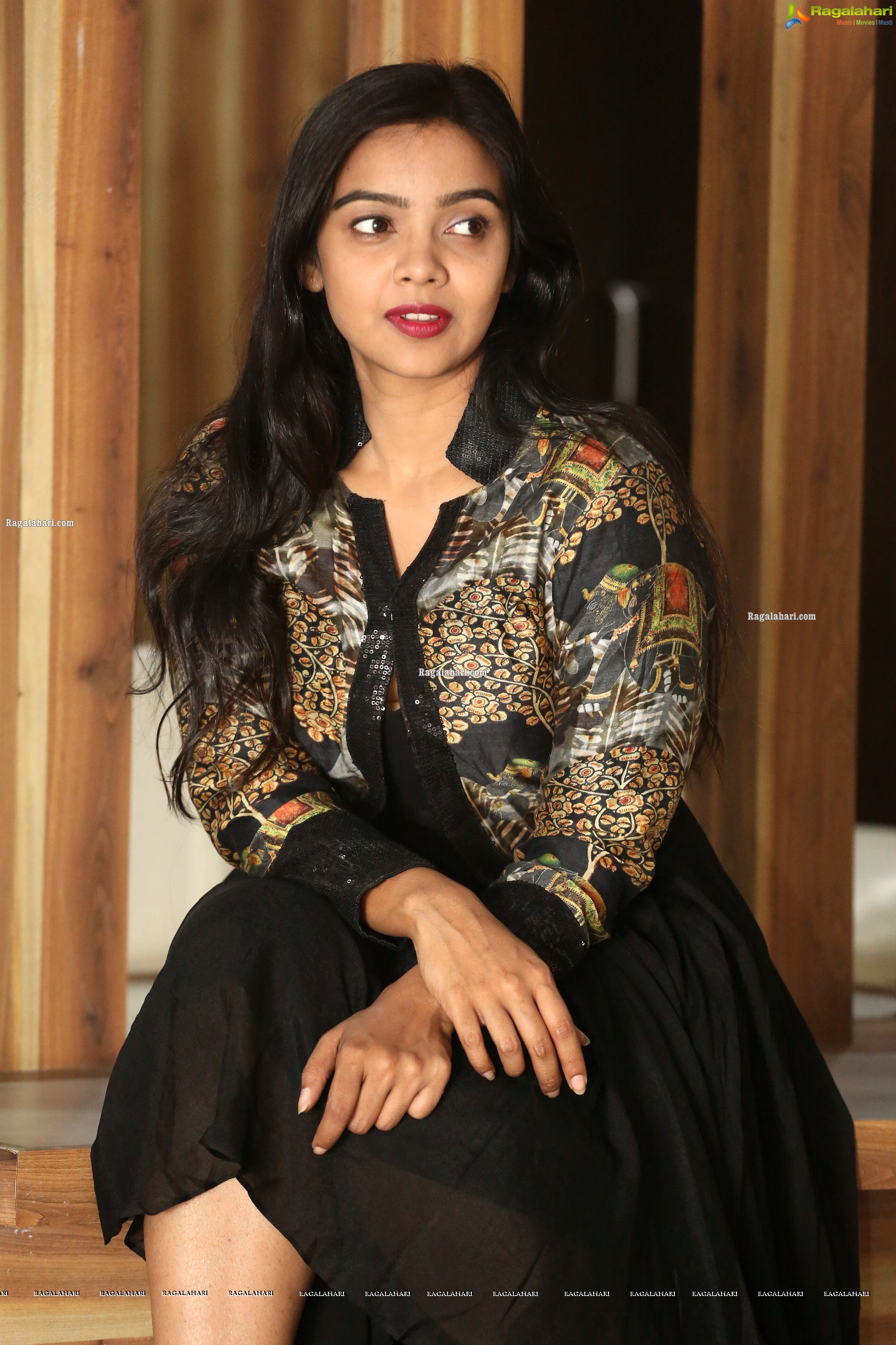 Nithya Shetty at O Pitta Katha Interview Stills
