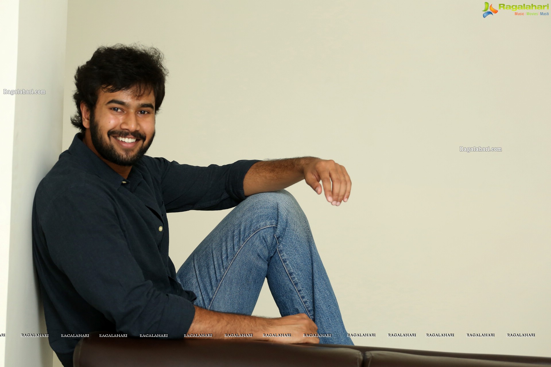 Rahul Vijay at College Kumar Movie Interview