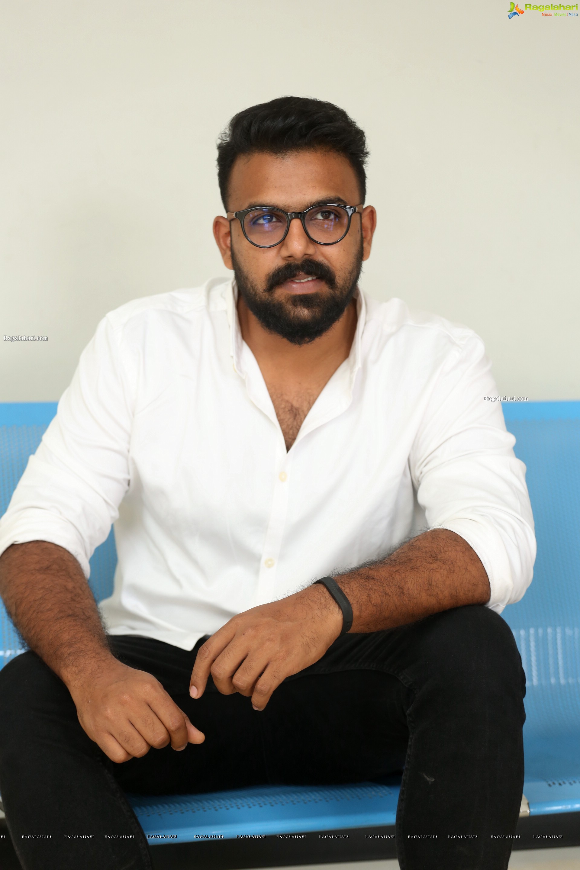 Tharun Bhascker at Neeku Matrame Chepta TV Show Press Meet Gallery