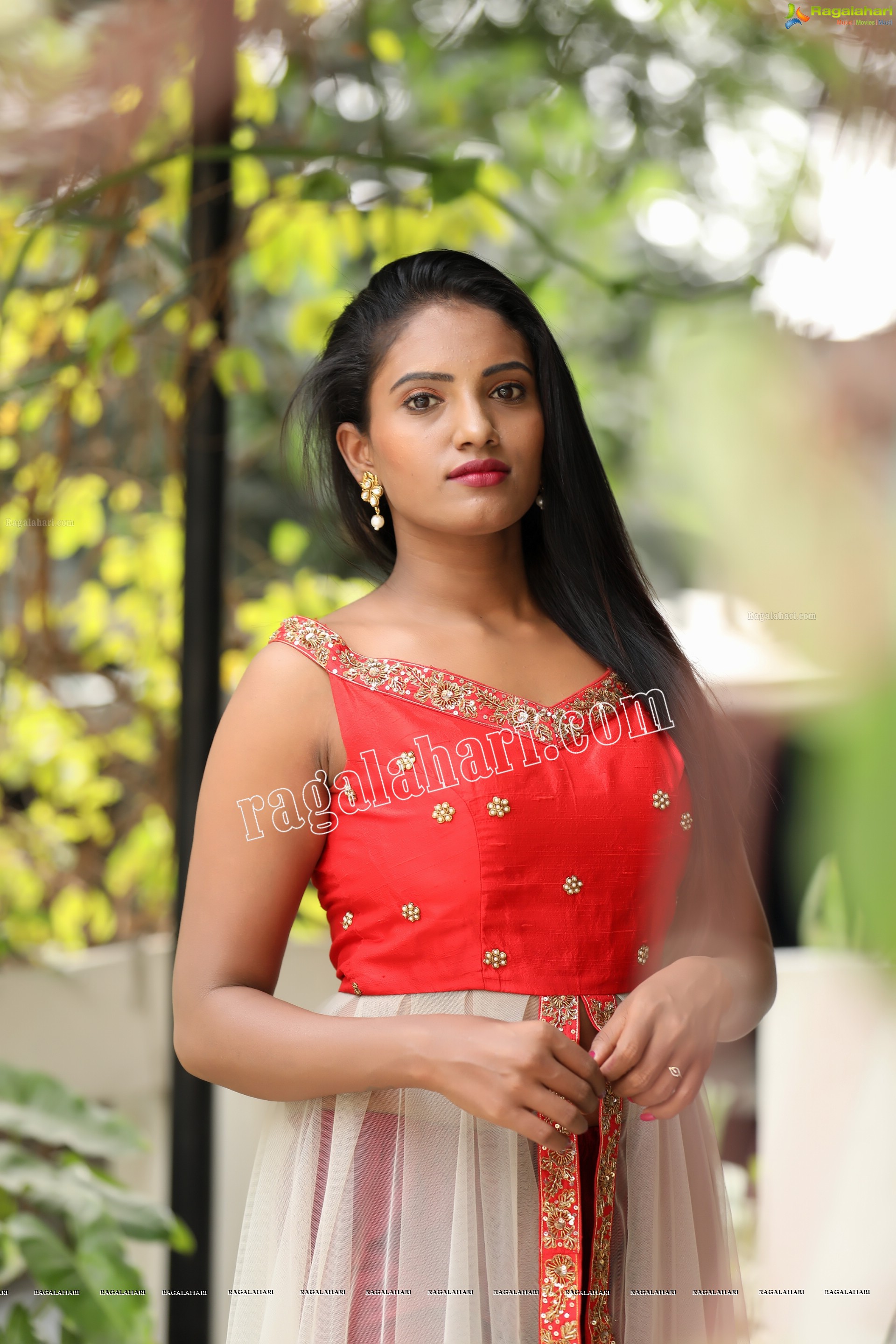 B Sujana Latest Photoshoot (High Definition Photos)