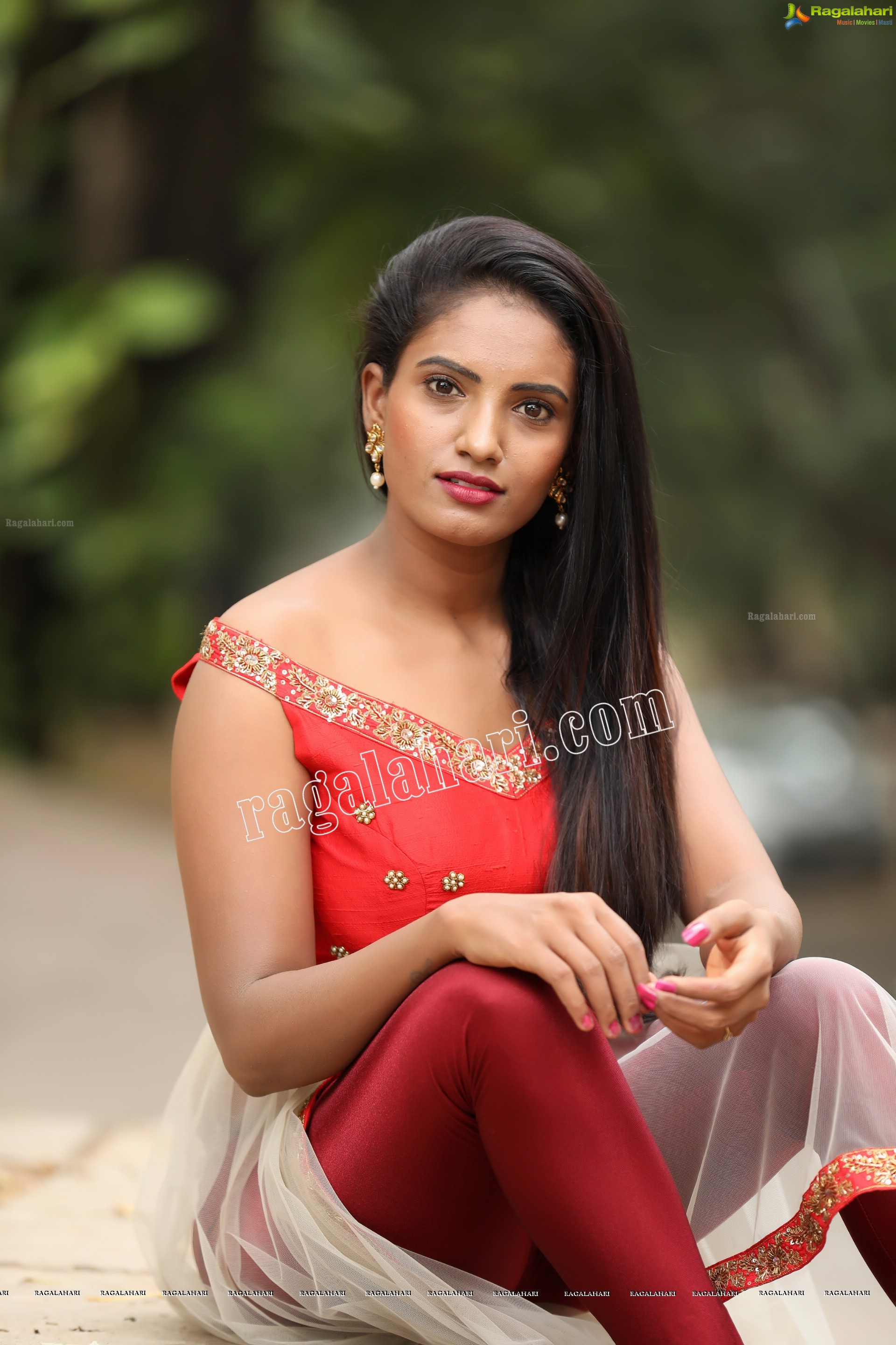 B Sujana Latest Photoshoot (High Definition Photos)