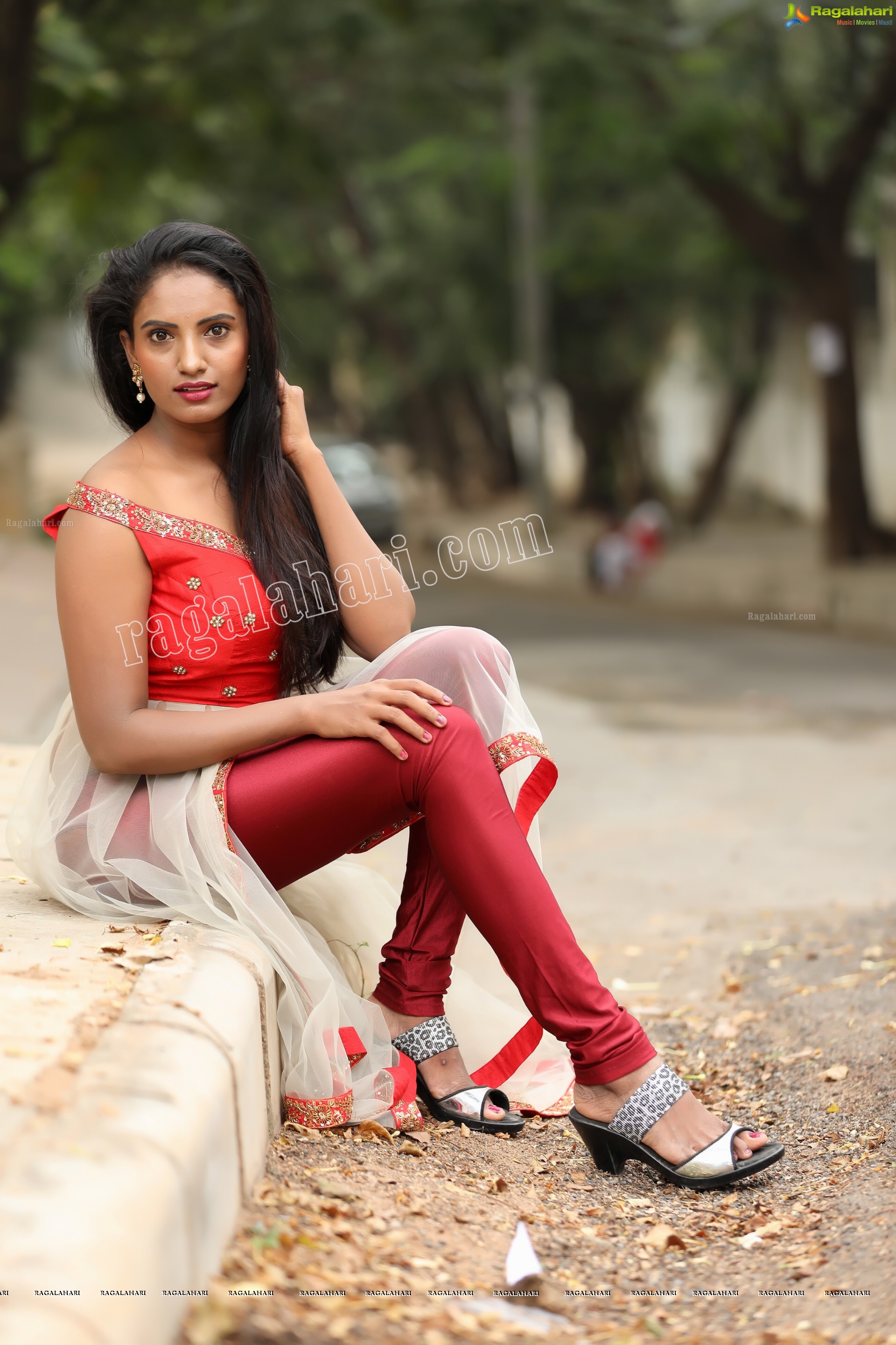 B Sujana Latest Photoshoot (High Definition Photos)