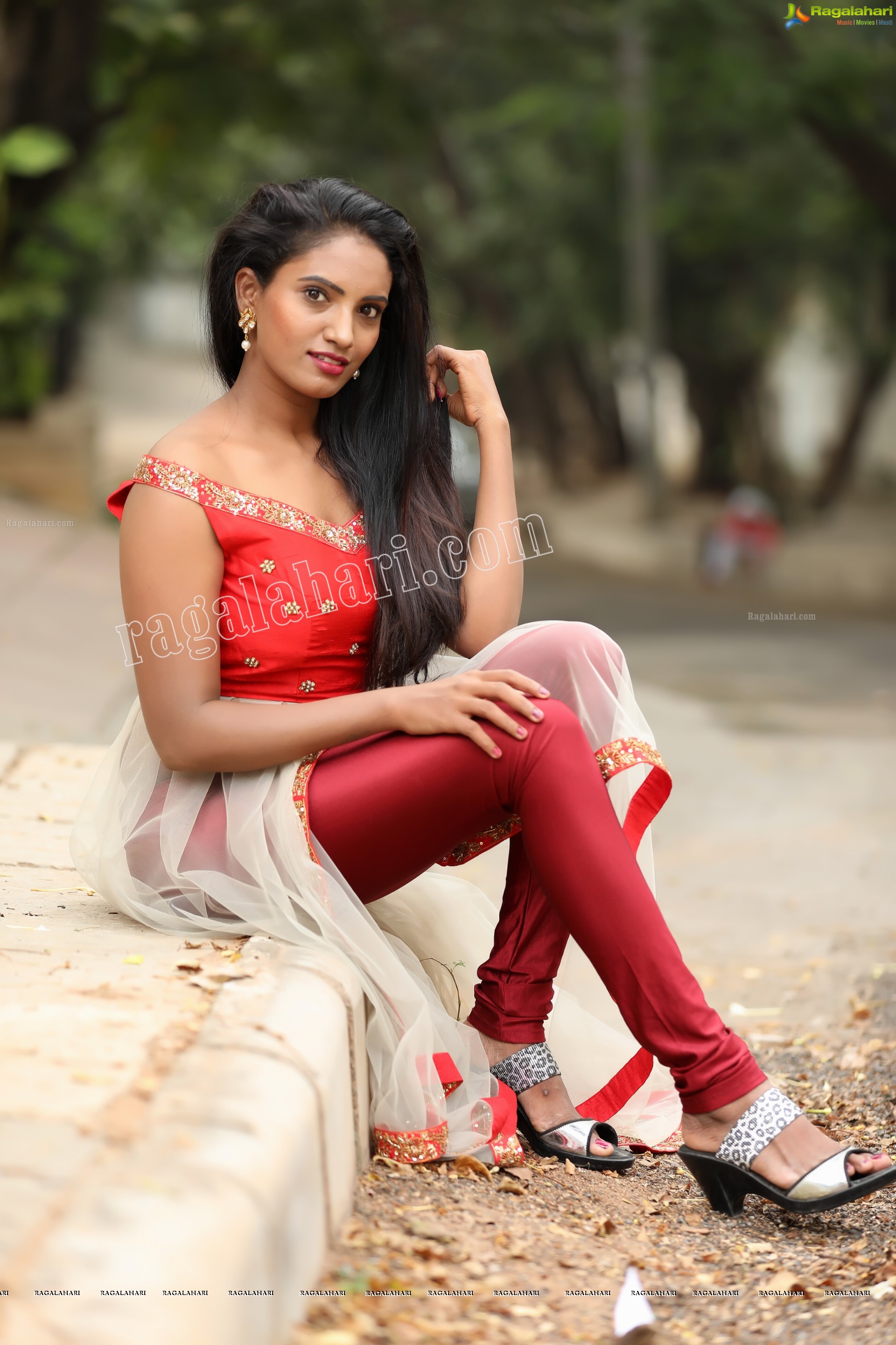 B Sujana Latest Photoshoot (High Definition Photos)