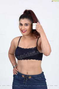 Gunnjan Aras Exclusive HD Photos