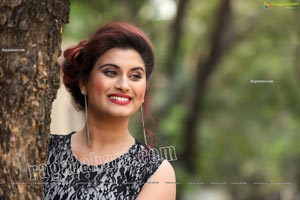 Gunnjan Aras Exclusive HD Photos