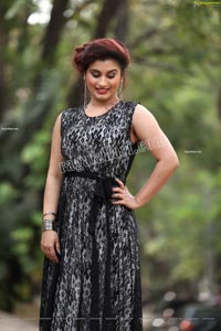 Gunnjan Aras Exclusive HD Photos