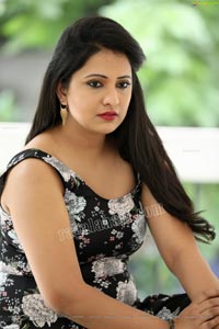 Nikita Bisht Exclusive HD Photos