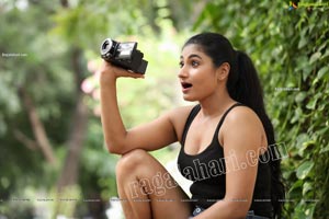 Saafi Kaur Exclusive HD Photos