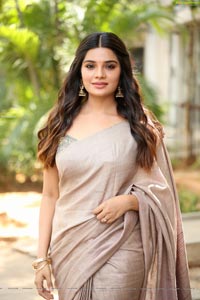 Aathmika at Vijaya Raghavan Movie Trailer Launch