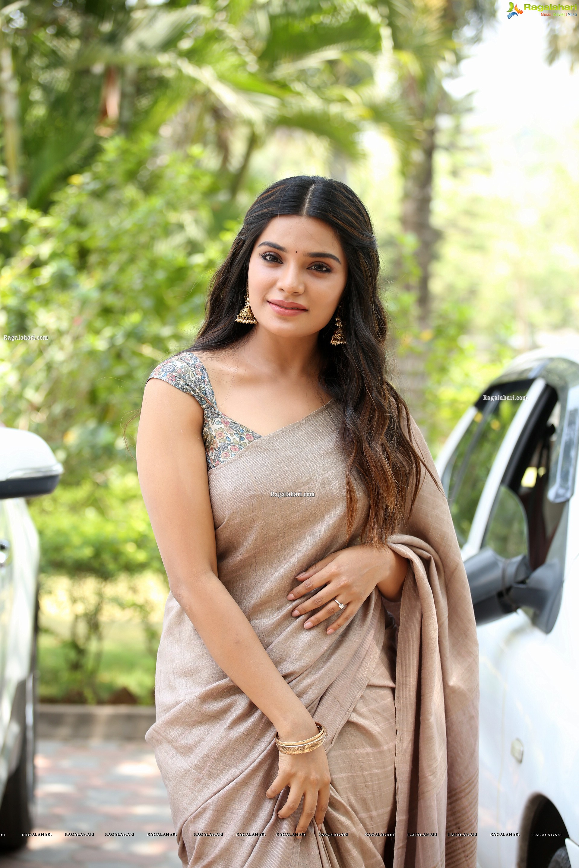 Aathmika at Vijaya Raghavan Movie Trailer Launch, HD Photo Gallery