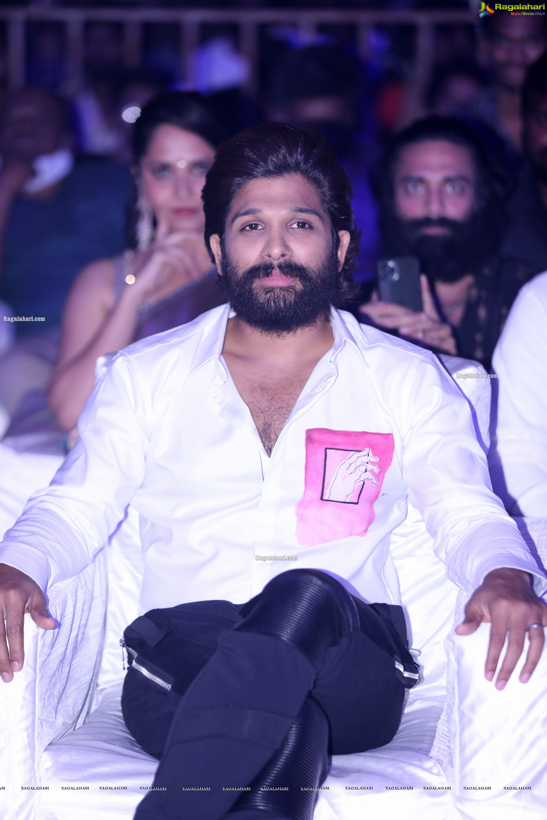 Allu Arjun at Chaavu Kaburu Challaga Pre-Release Event, HD Photo Gallery