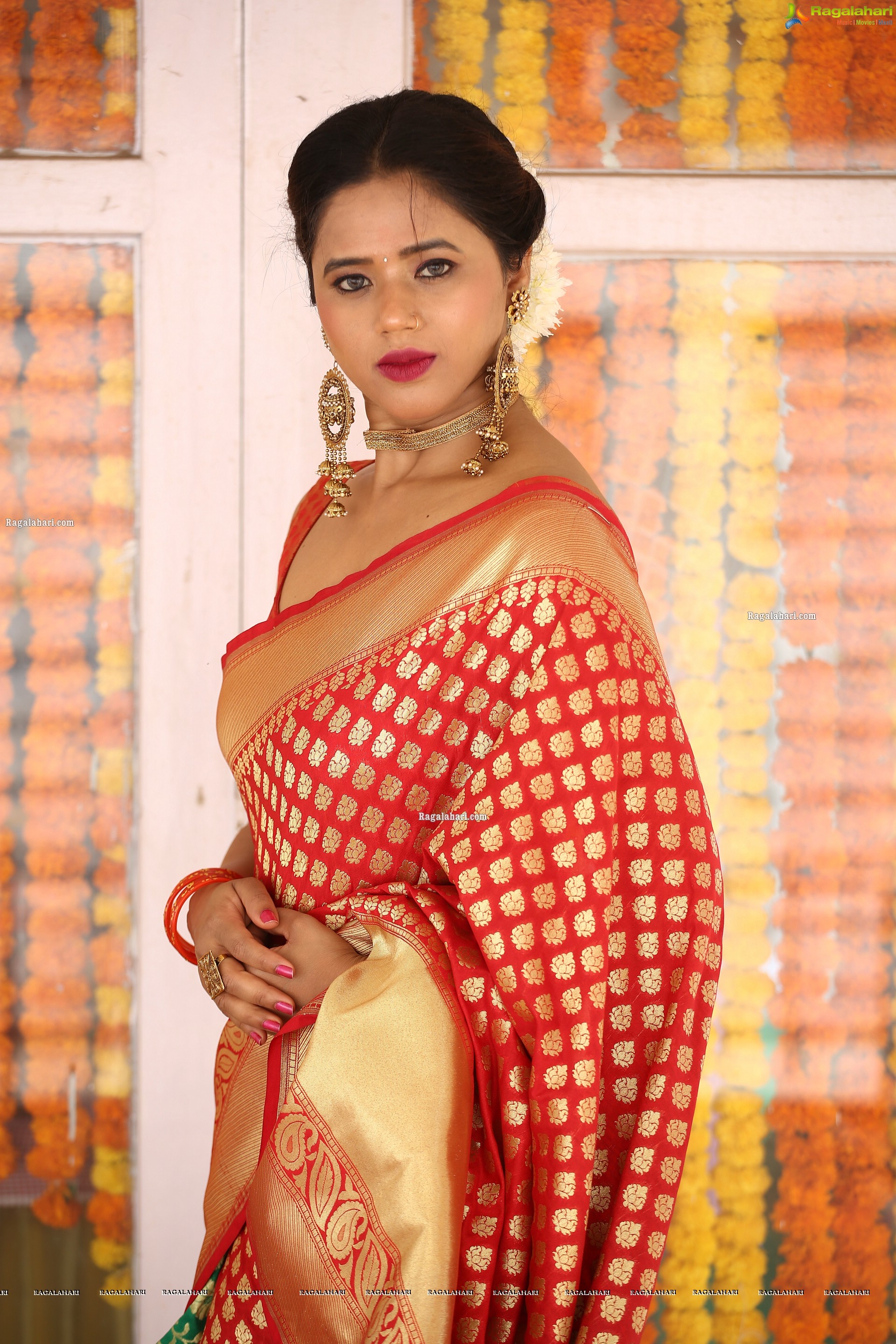 Amrita Halder at Idhi Nadhi Movie Opening, HD Photo Gallery