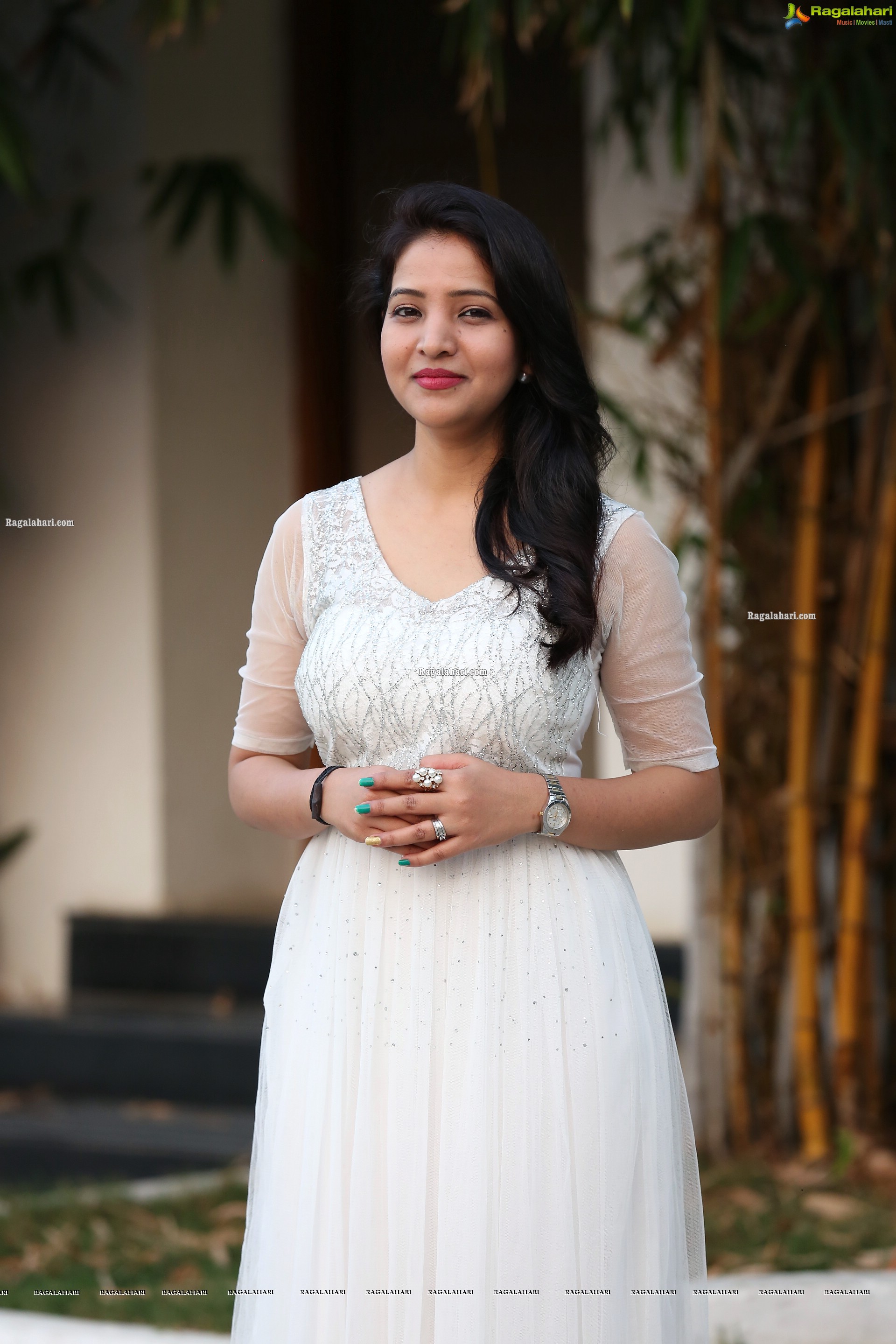 Anchor Vijayalakshmi in White Net Embellished Dress, HD Photo Gallery