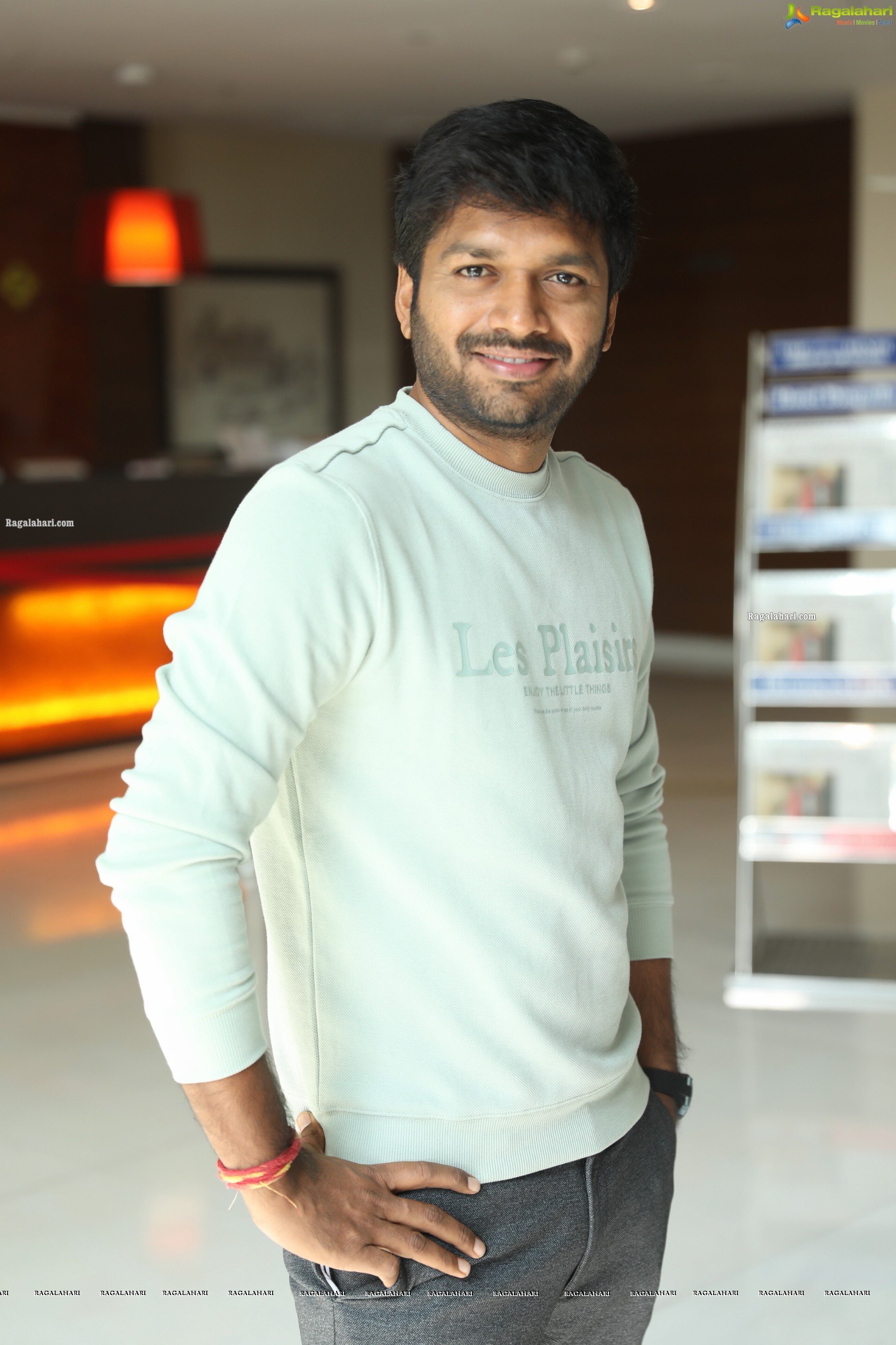 Anil Ravipudi at Gaali Sampath Movie Interview, HD Photo Gallery