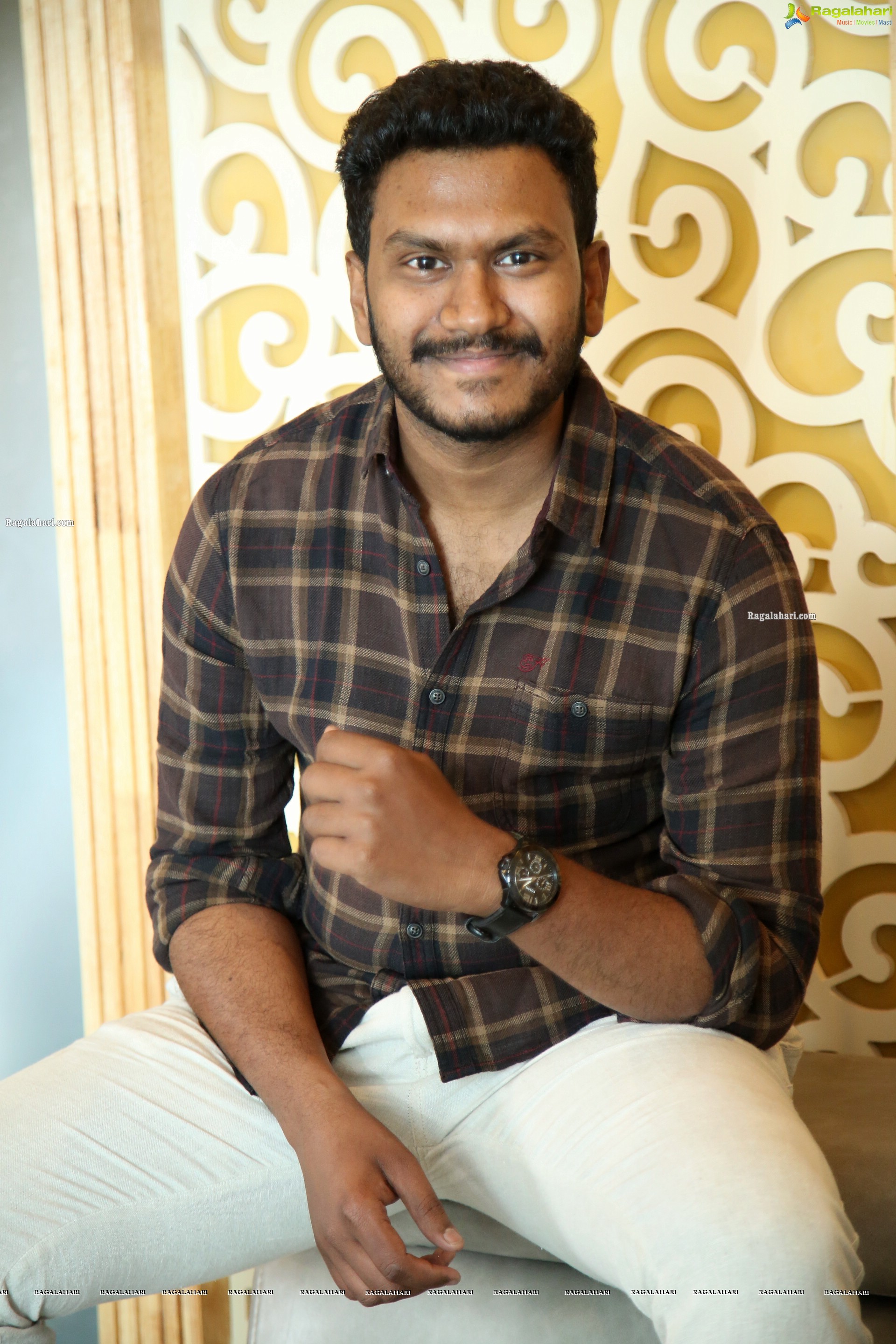 Director Manikanth at Thellavarithe Guruvaram Movie Interview