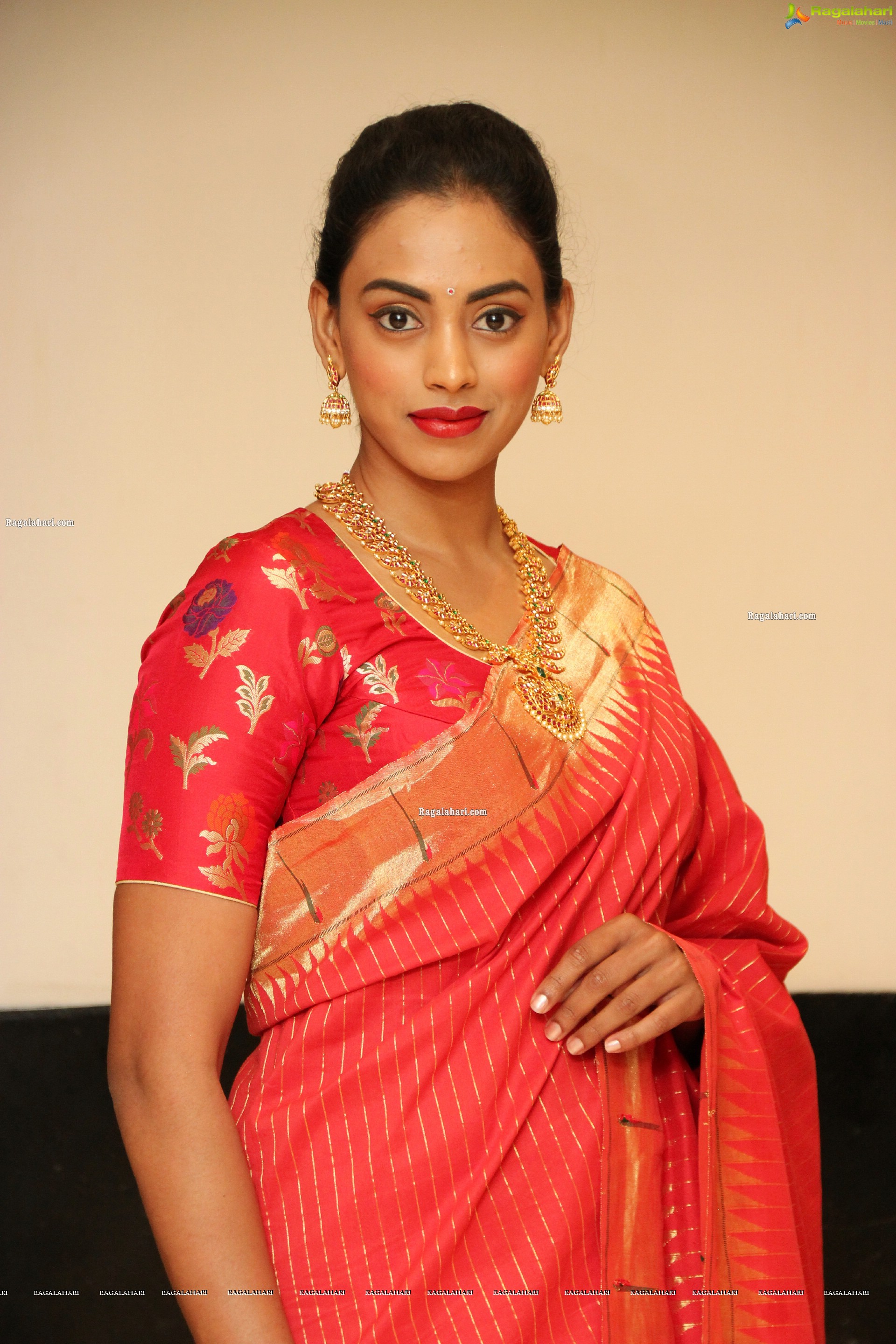 Dr. Kamakshi Bhaskarla In Pink Silk Saree, HD Photo Gallery