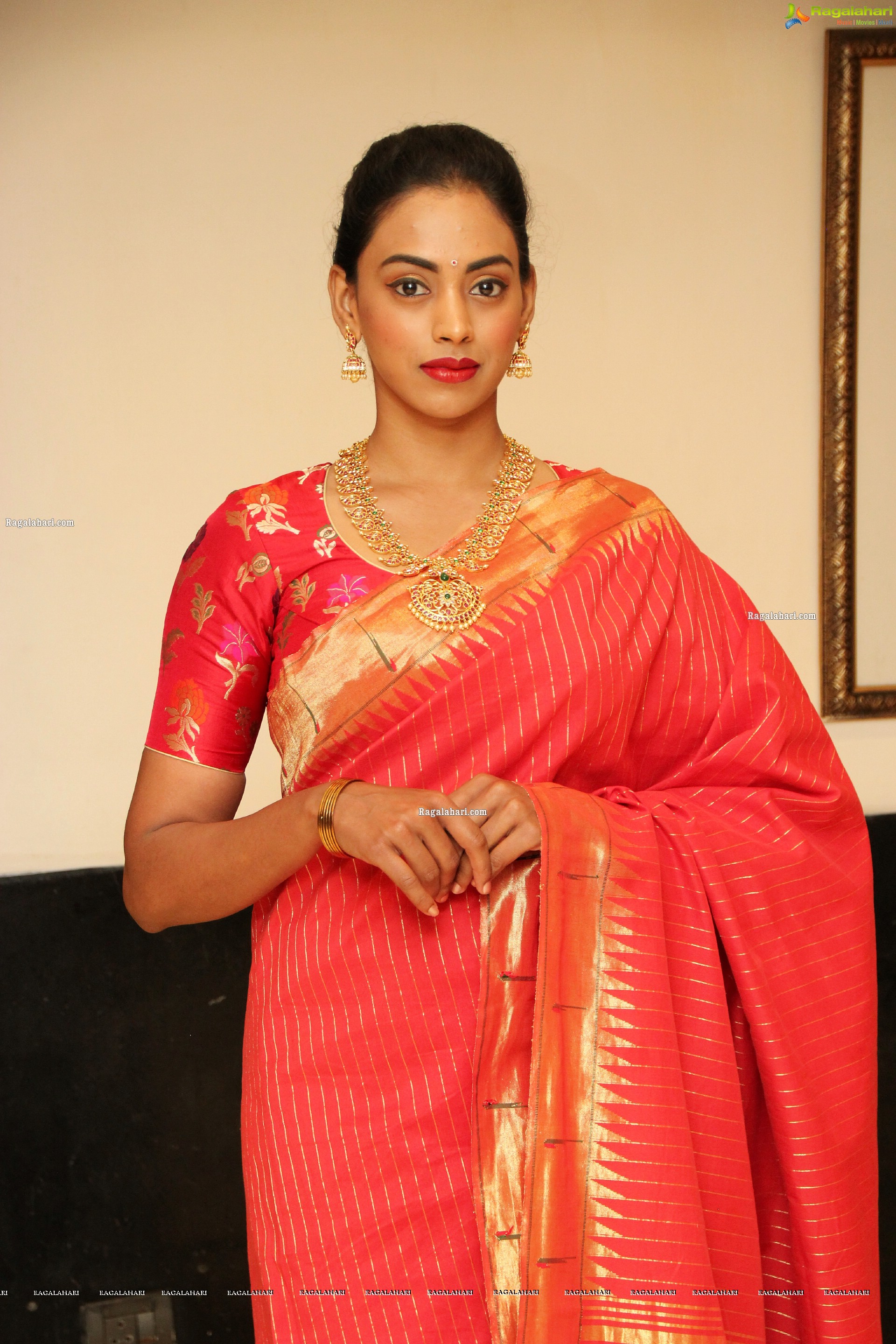 Dr. Kamakshi Bhaskarla In Pink Silk Saree, HD Photo Gallery