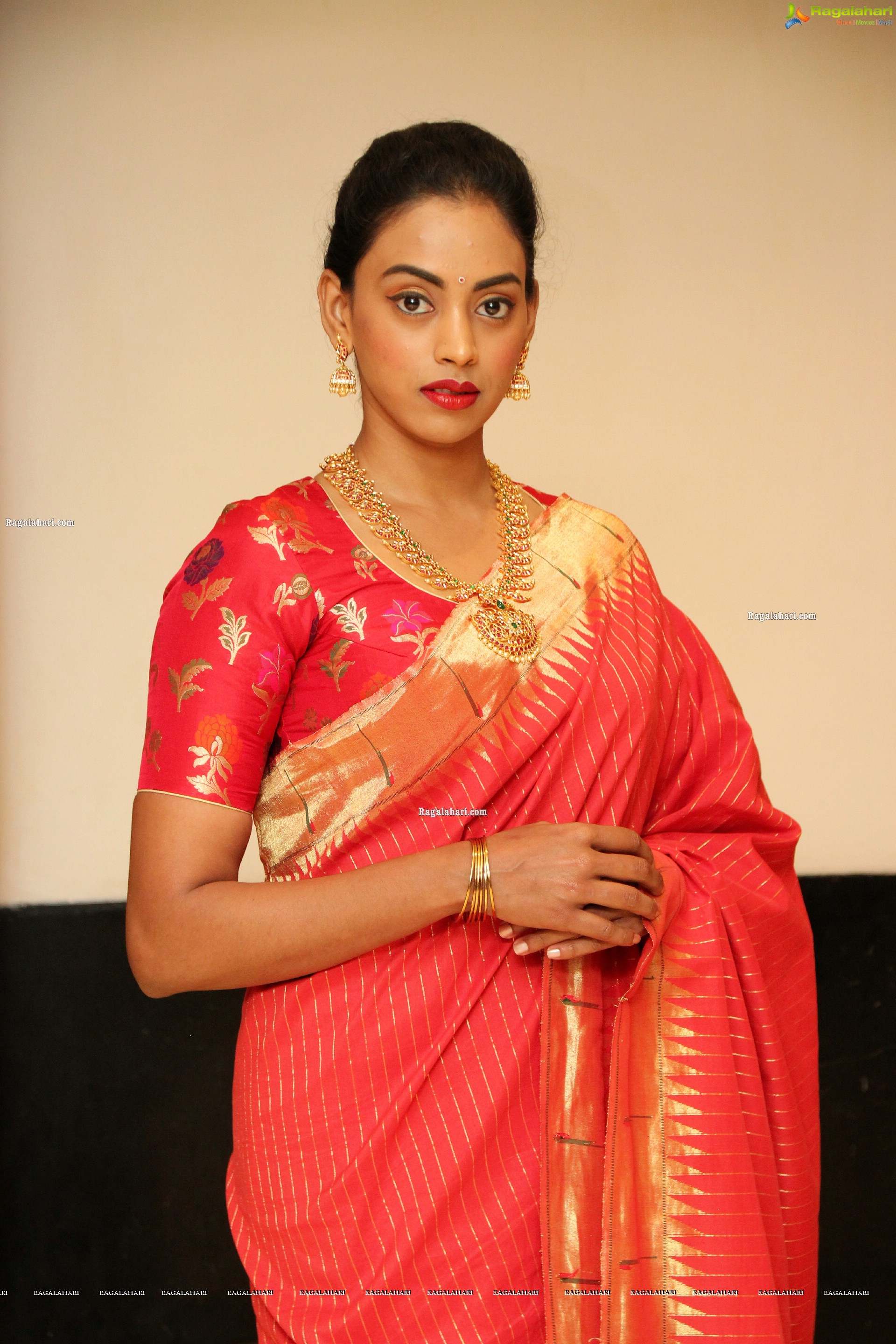 Dr. Kamakshi Bhaskarla In Pink Silk Saree, HD Photo Gallery