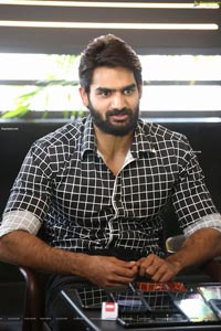 Kartikeya at Chaavu Kaburu Challaga Movie Interview