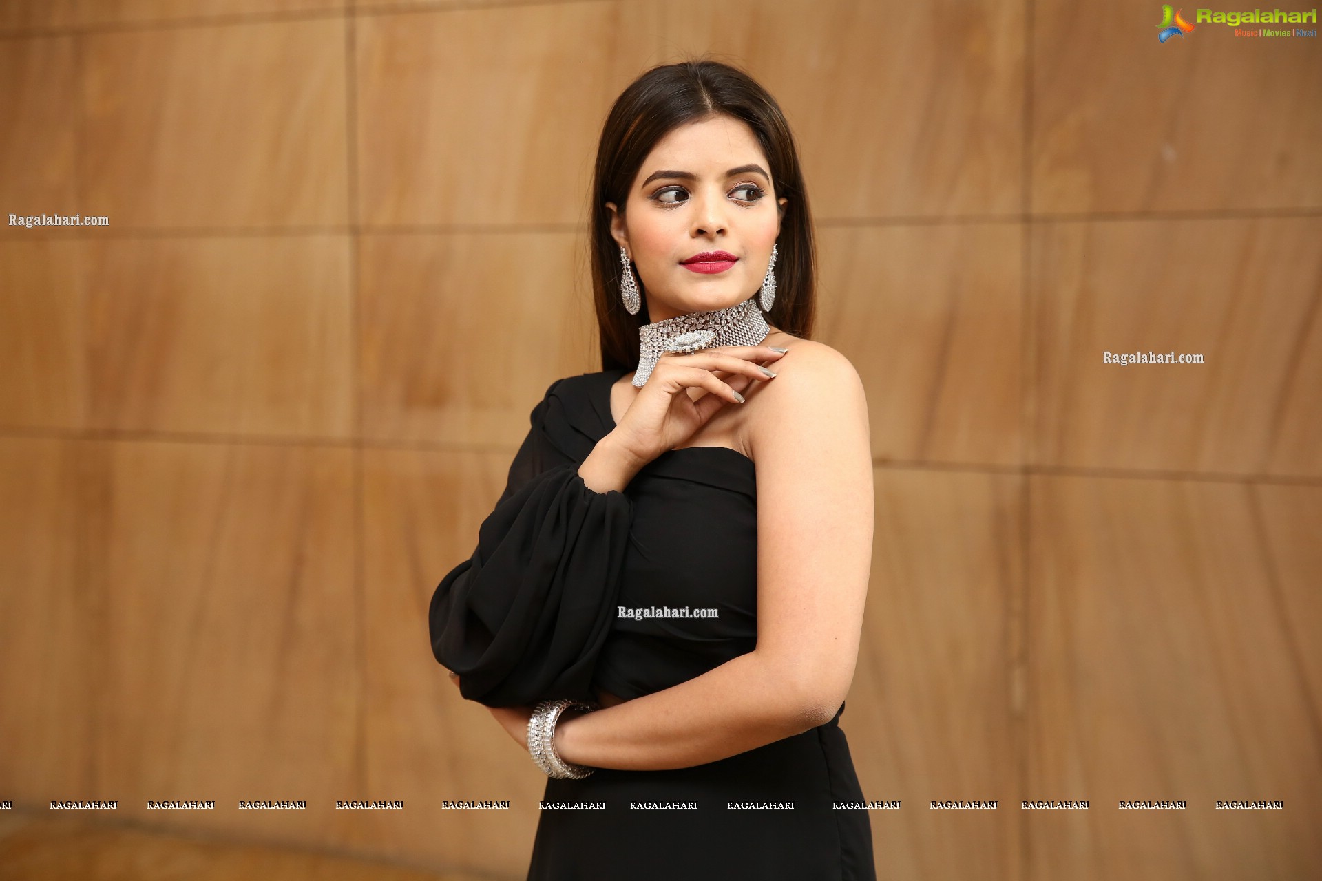 Kusumm in Black Designer Dress, HD Photo Gallery