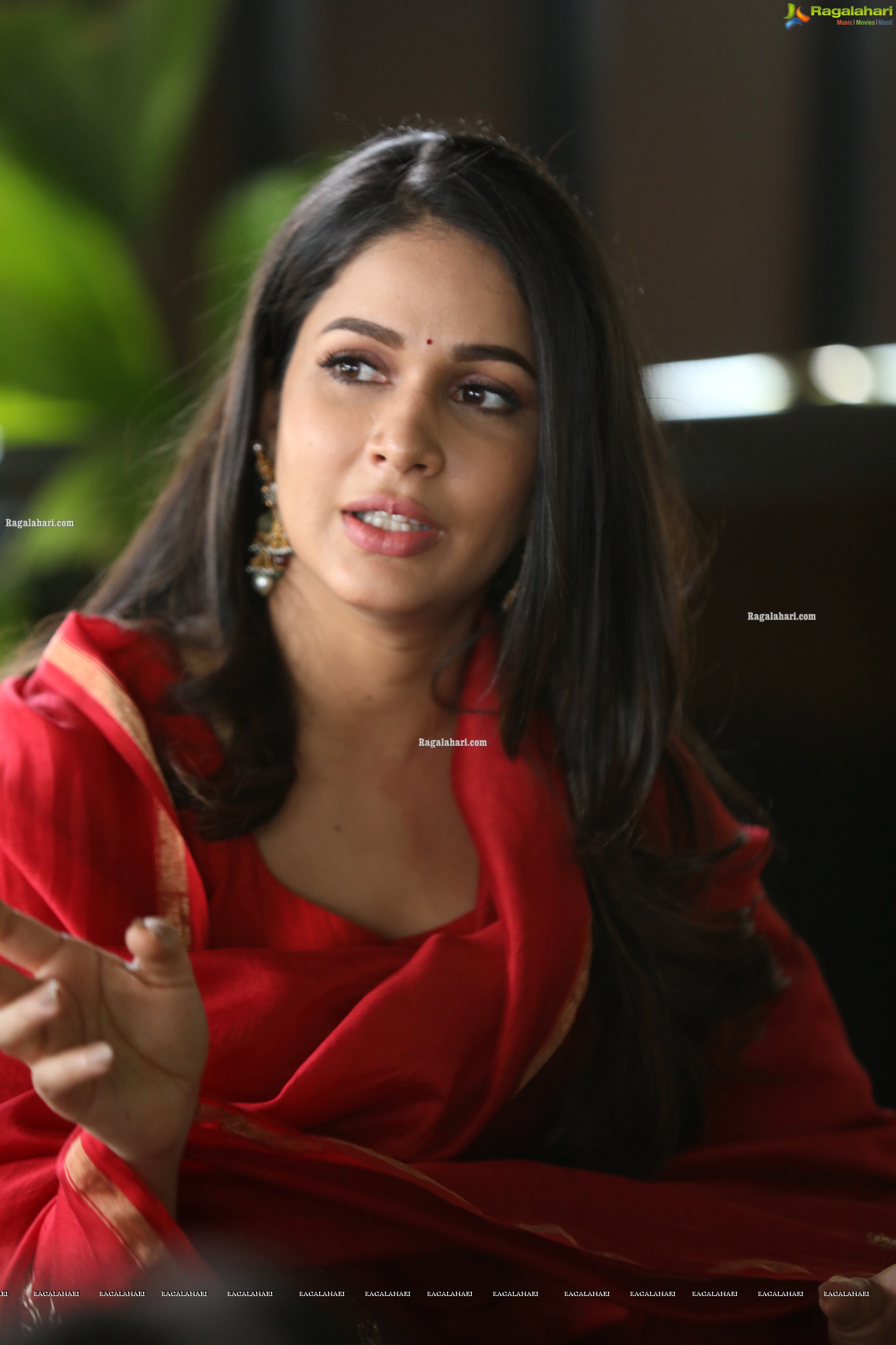 Lavanya Tripathi at Chaavu Kaburu Challaga Movie Interview, HD Photo Gallery