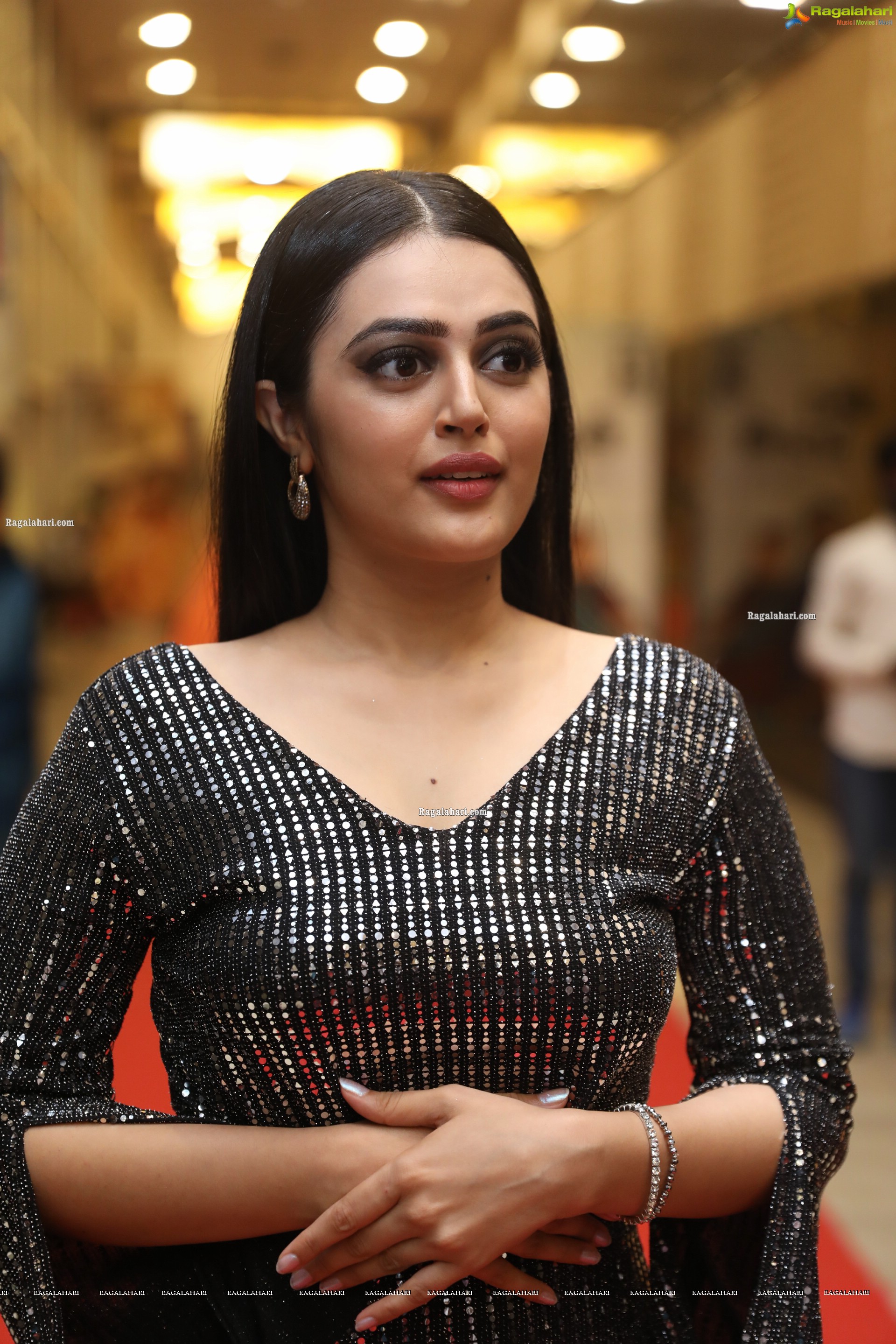 Lovely Singh at Gaali Sampath Movie Pre-Release Event, HD Photo Gallery