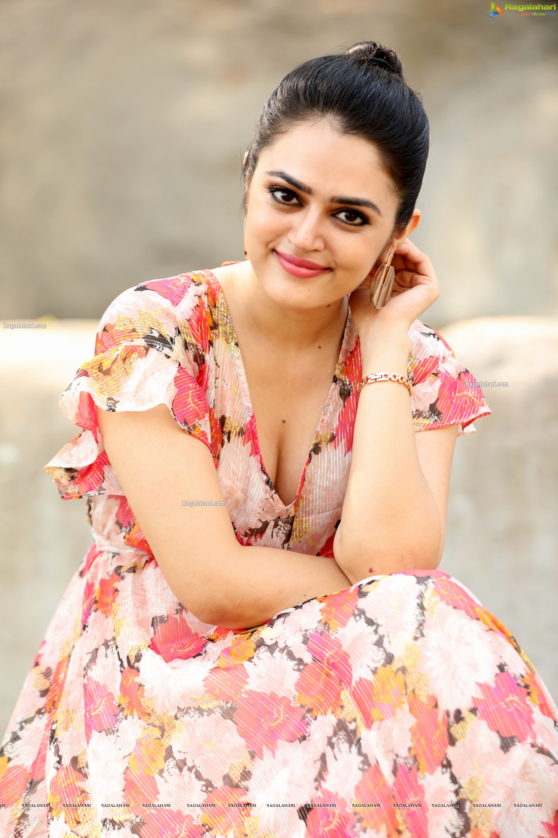 Lovely Singh at Gaali Sampath Movie Press Meet, HD Photo Gallery