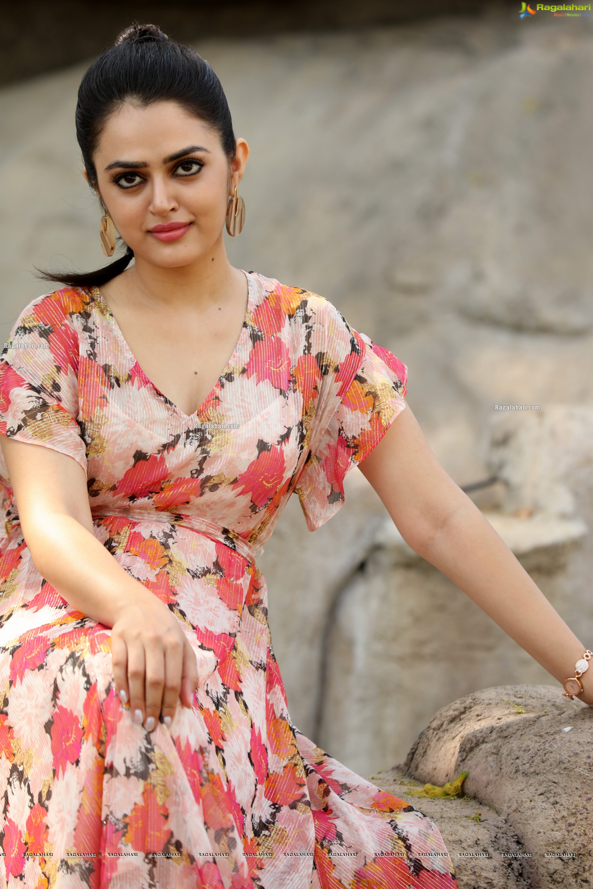 Lovely Singh at Gaali Sampath Movie Press Meet, HD Photo Gallery