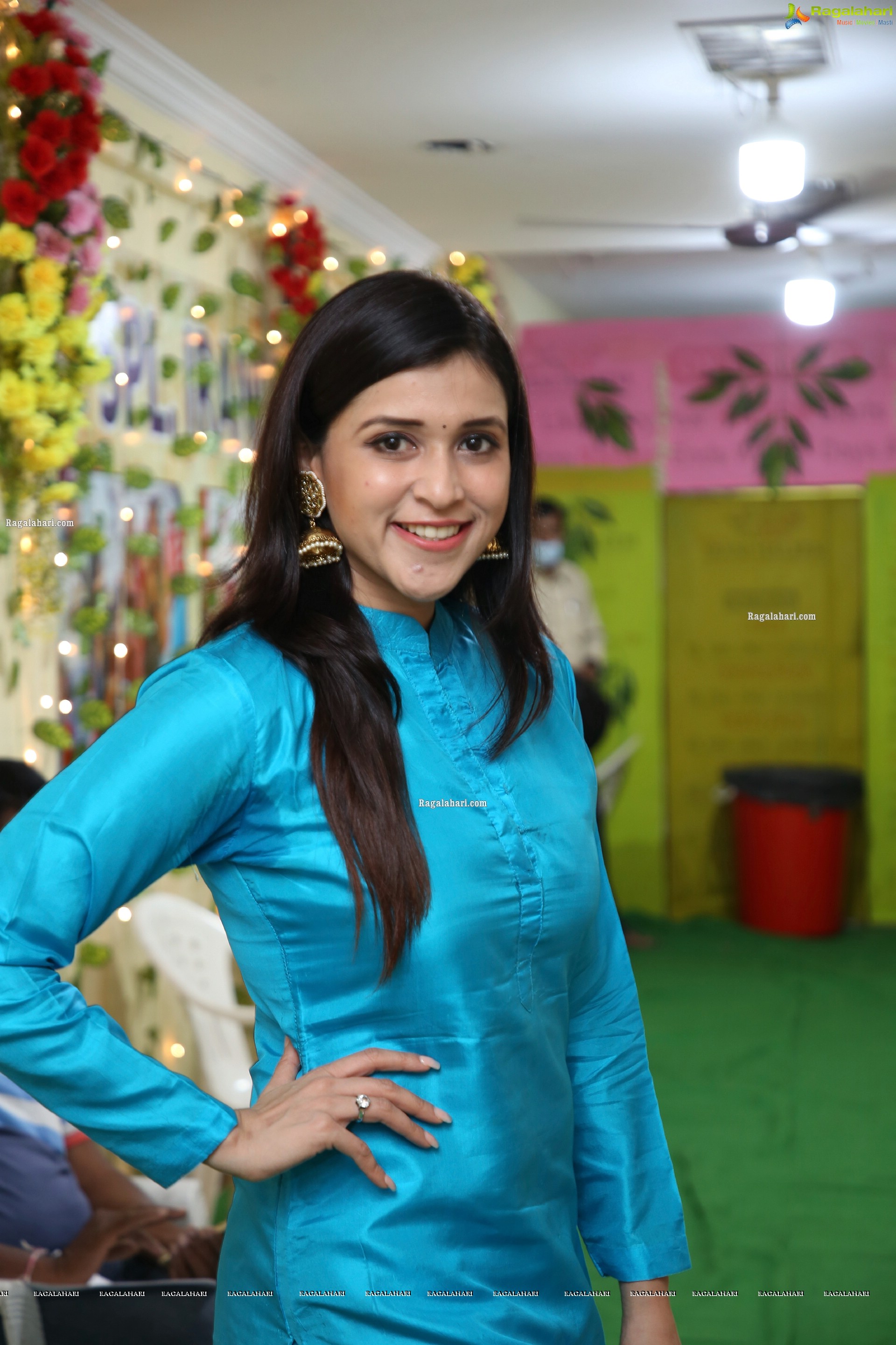 Mannara Chopra at Café 555 Season's 1st Haleem Launch, HD Photo Gallery
