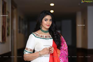 Nakshatra Trinayani HD Photo Gallery