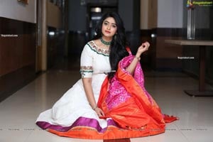 Nakshatra Trinayani HD Photo Gallery